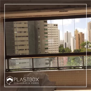 ENVIDRAÇAMENTO DE SACADA 8
